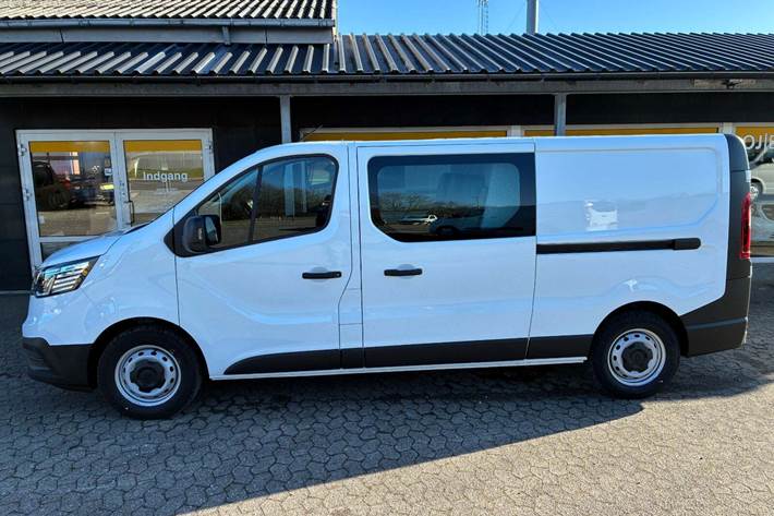 Hvid Renault Trafic fra 2026