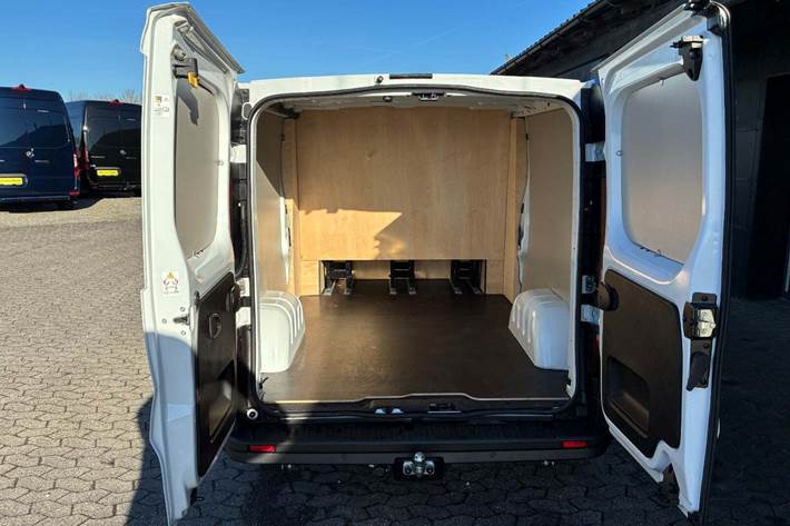 Hvid Renault Trafic fra 2026