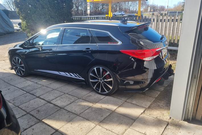 Sort Hyundai i40 fra 2014