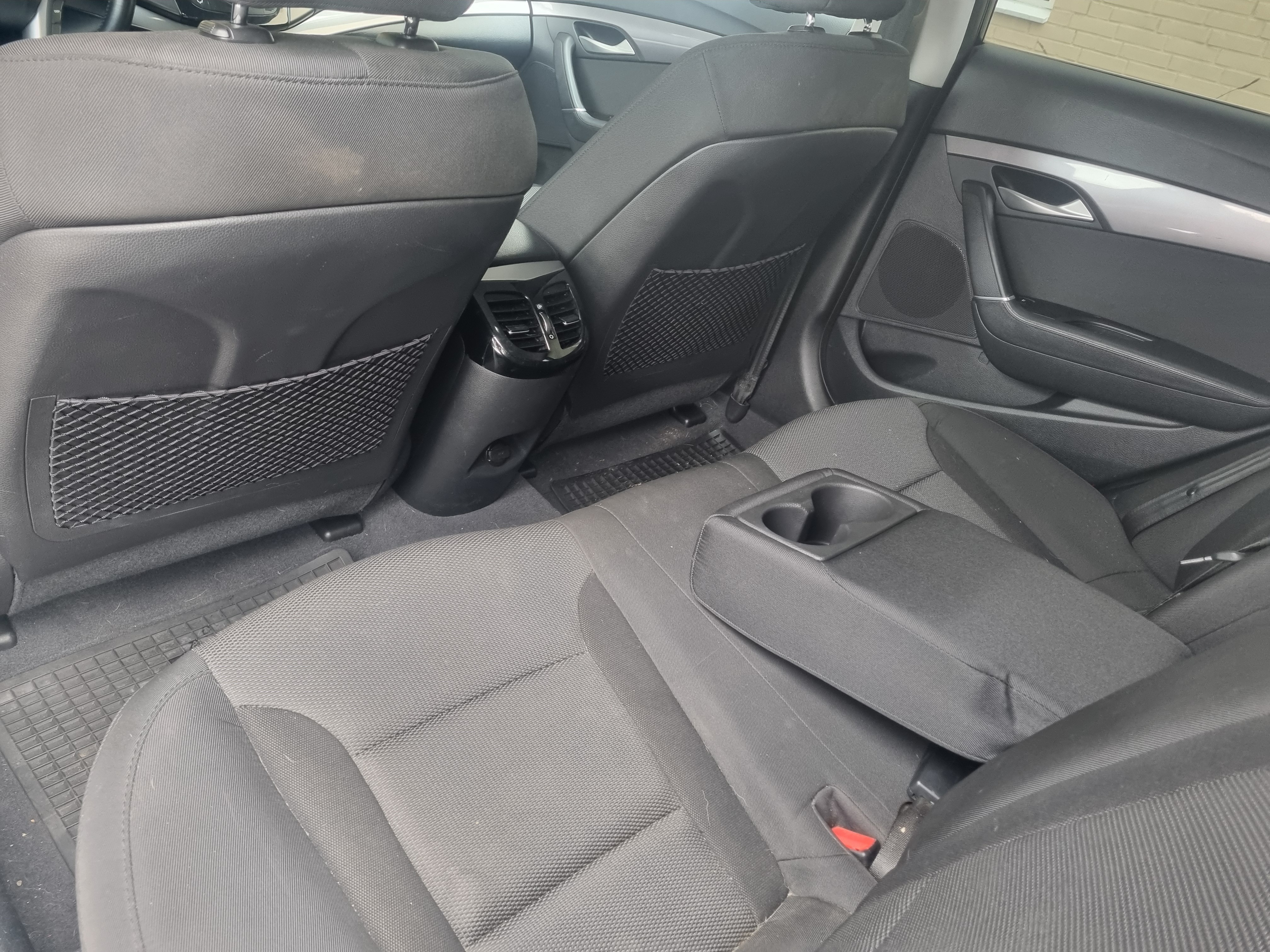 Sort Hyundai i40 fra 2014