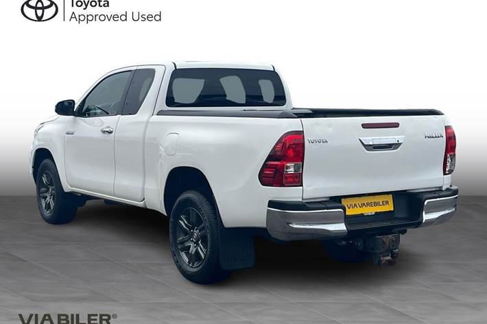 Hvid Toyota HiLux fra 2022