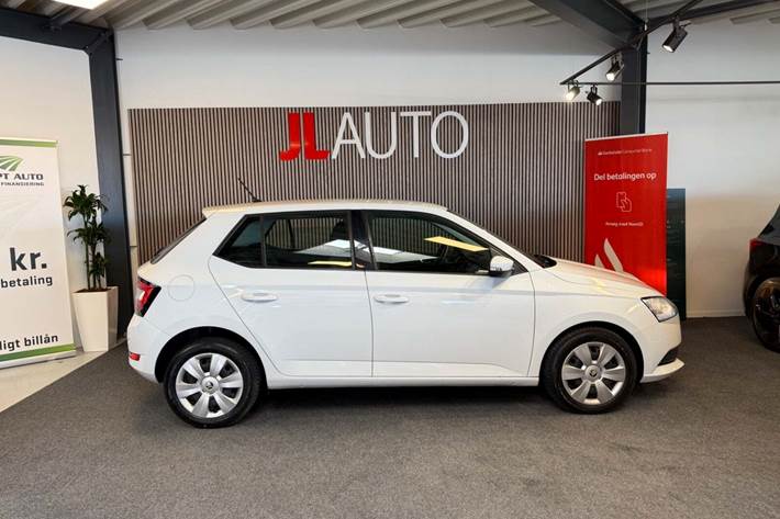 Hvid Skoda Fabia fra 2019