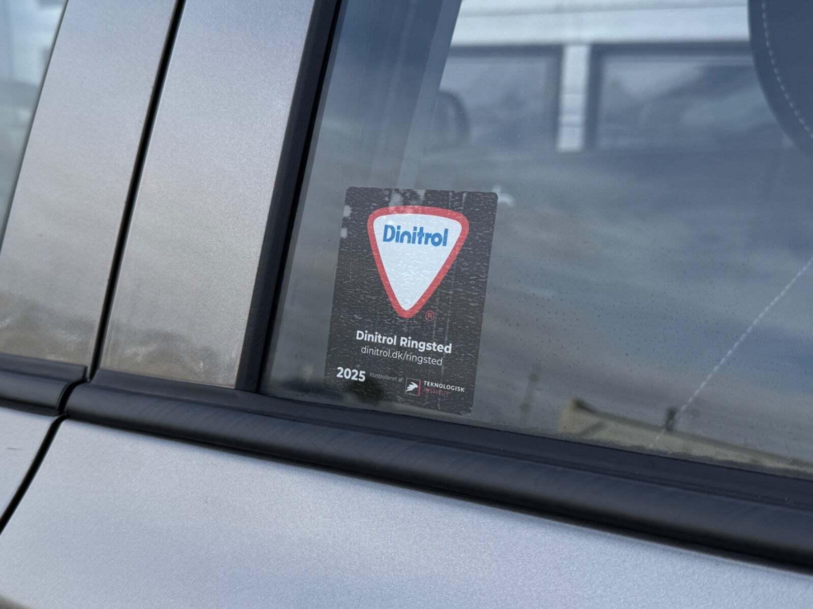 Grå Kia Picanto fra 2020