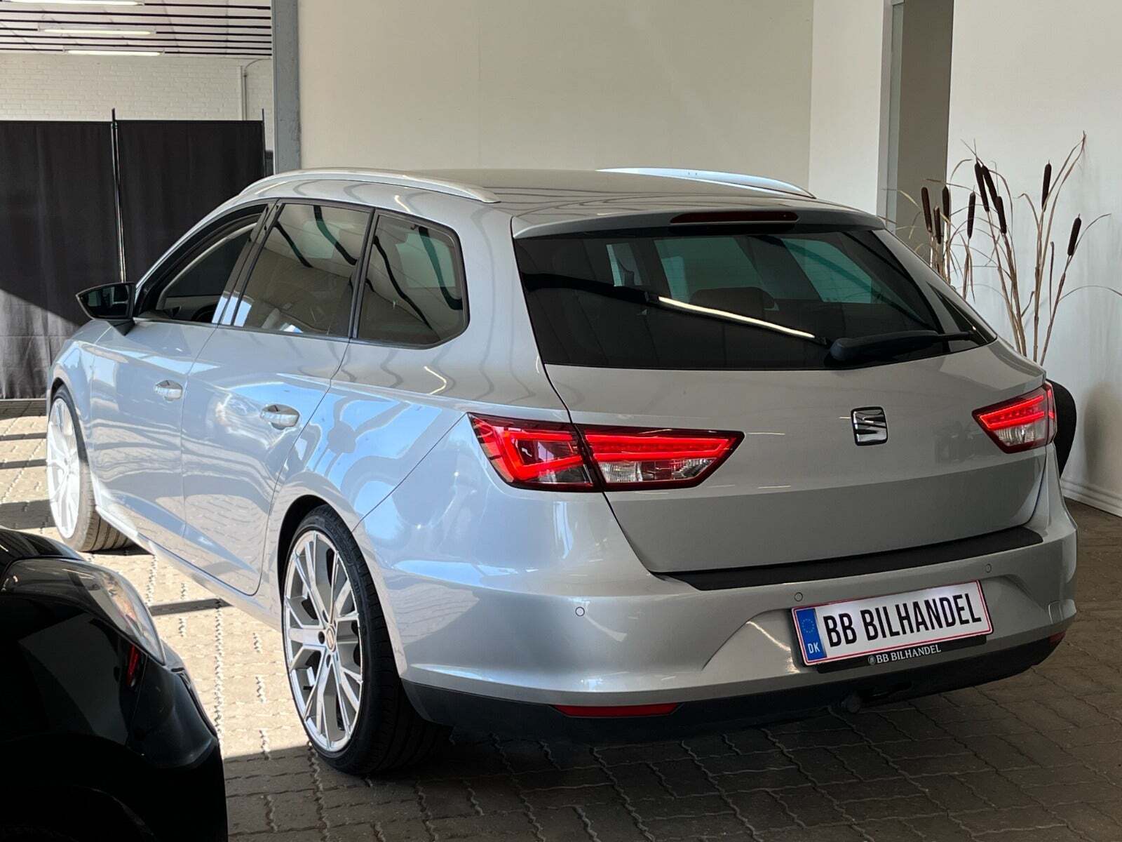 Seat Leon 1,6 TDi 110 Style ST DSG