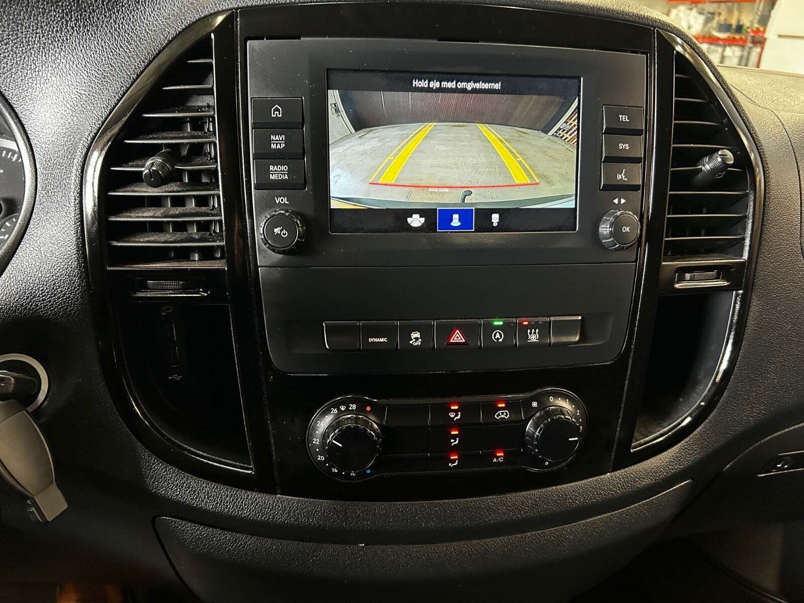 undefined Mercedes Vito 114 fra 2022