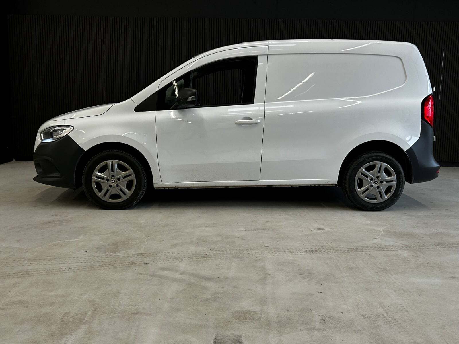 Hvid Mercedes Citan 110 fra 2022