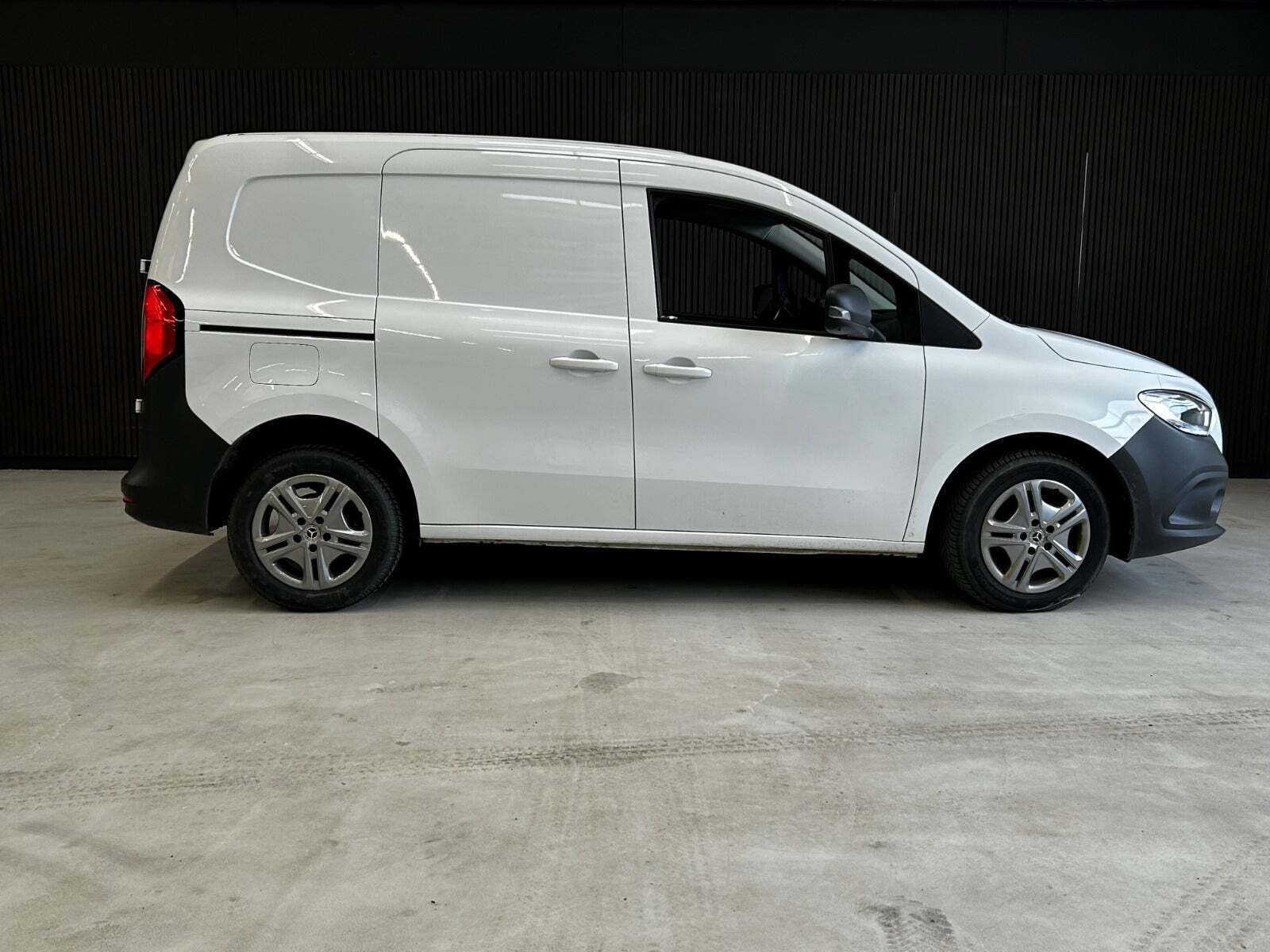 Hvid Mercedes Citan 110 fra 2022