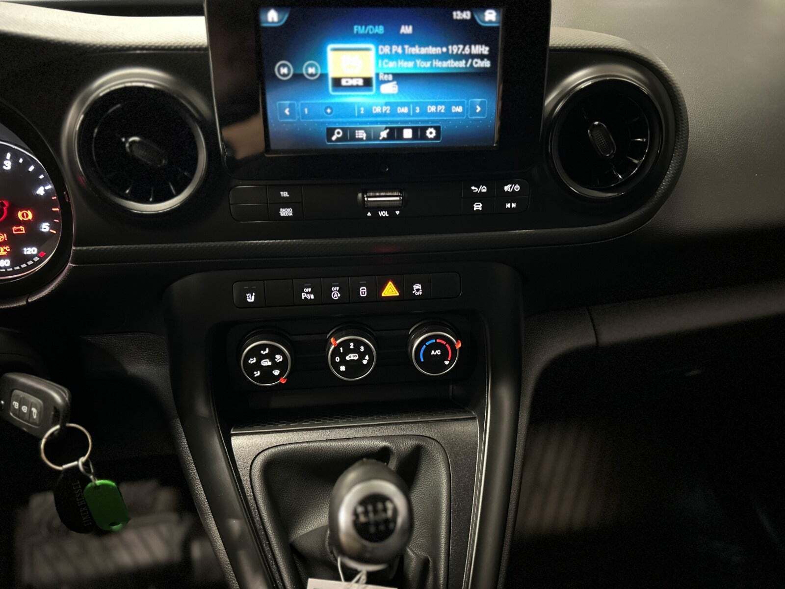 Hvid Mercedes Citan 110 fra 2022
