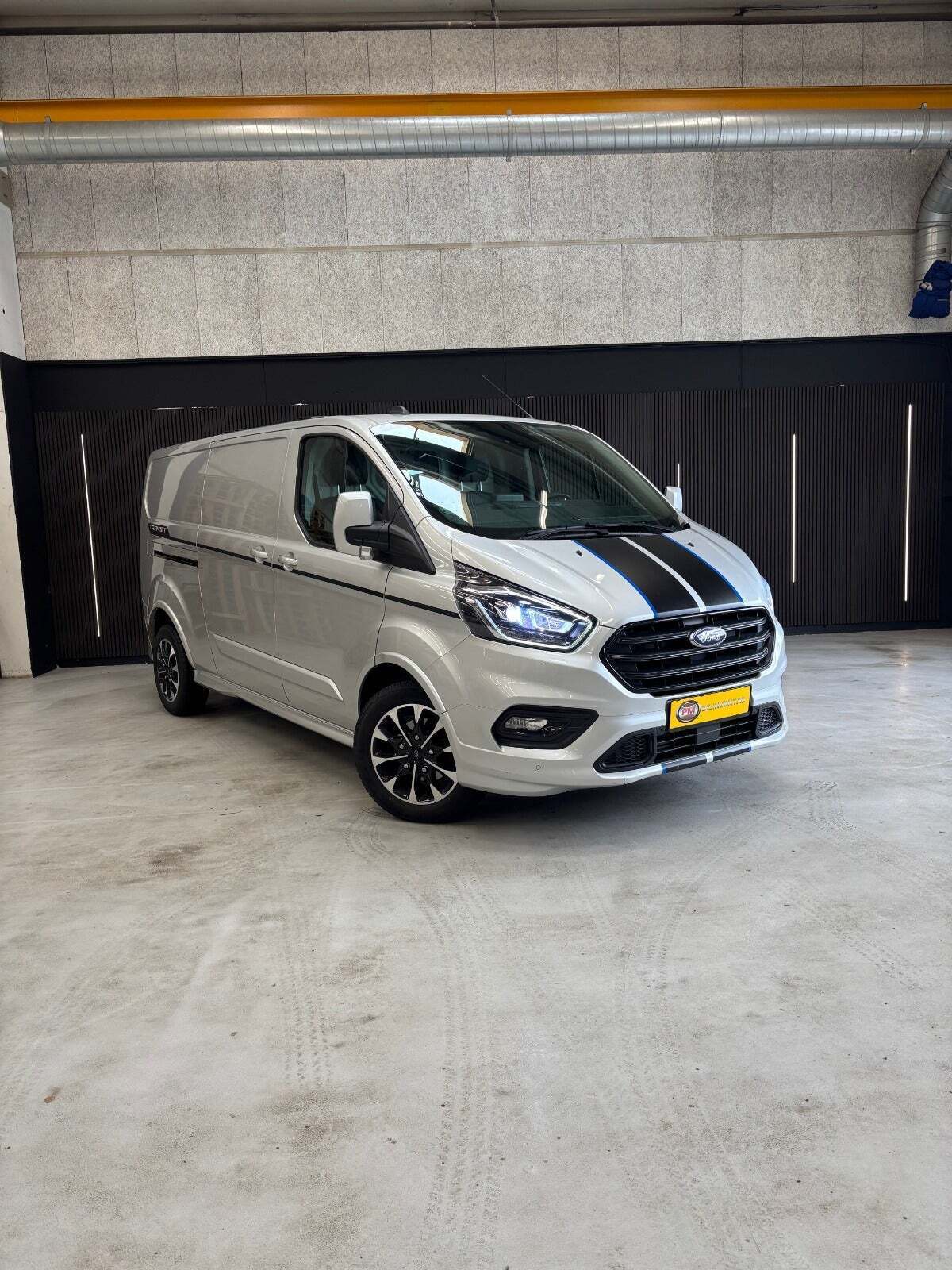 Ford Transit Custom 320L 2,0 TDCi 185 Sport aut.