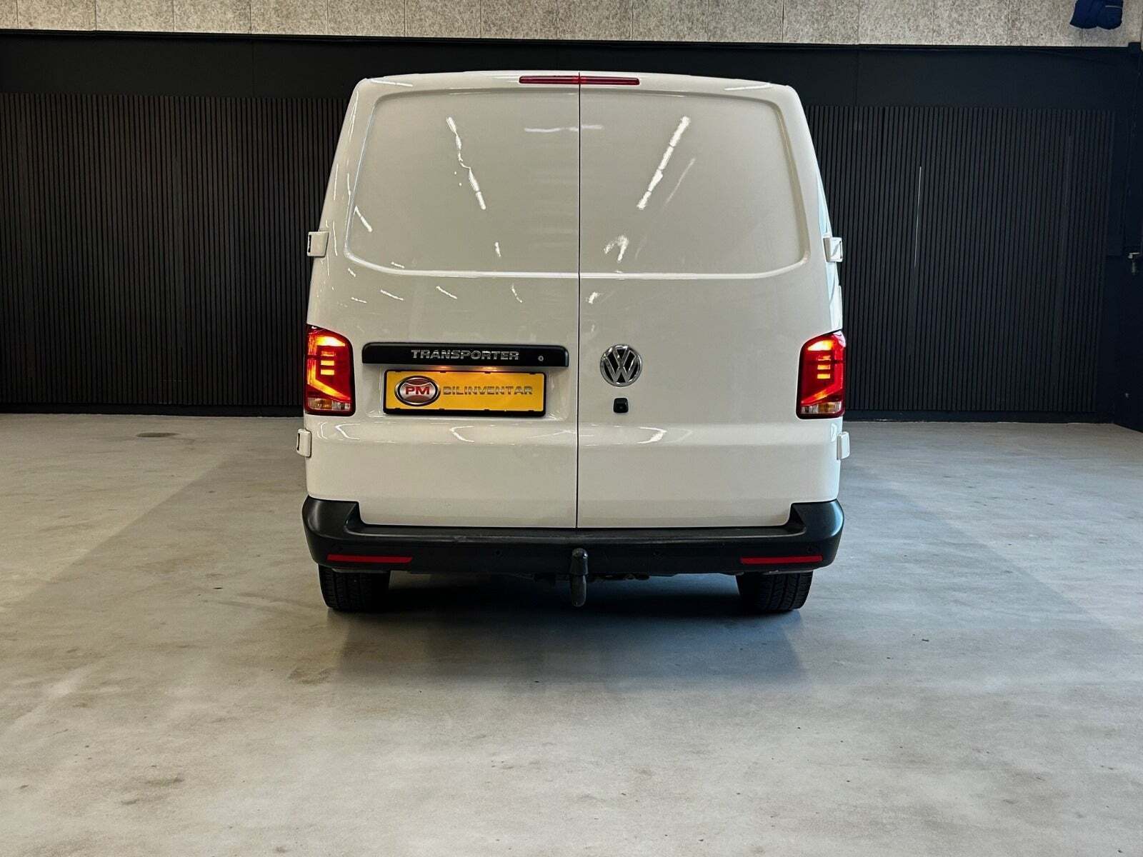 VW Transporter 2,0 TDi 150 Kassevogn DSG lang