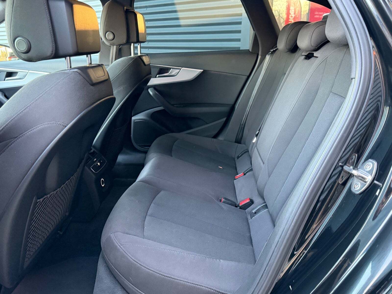 Sort Audi A4 fra 2016