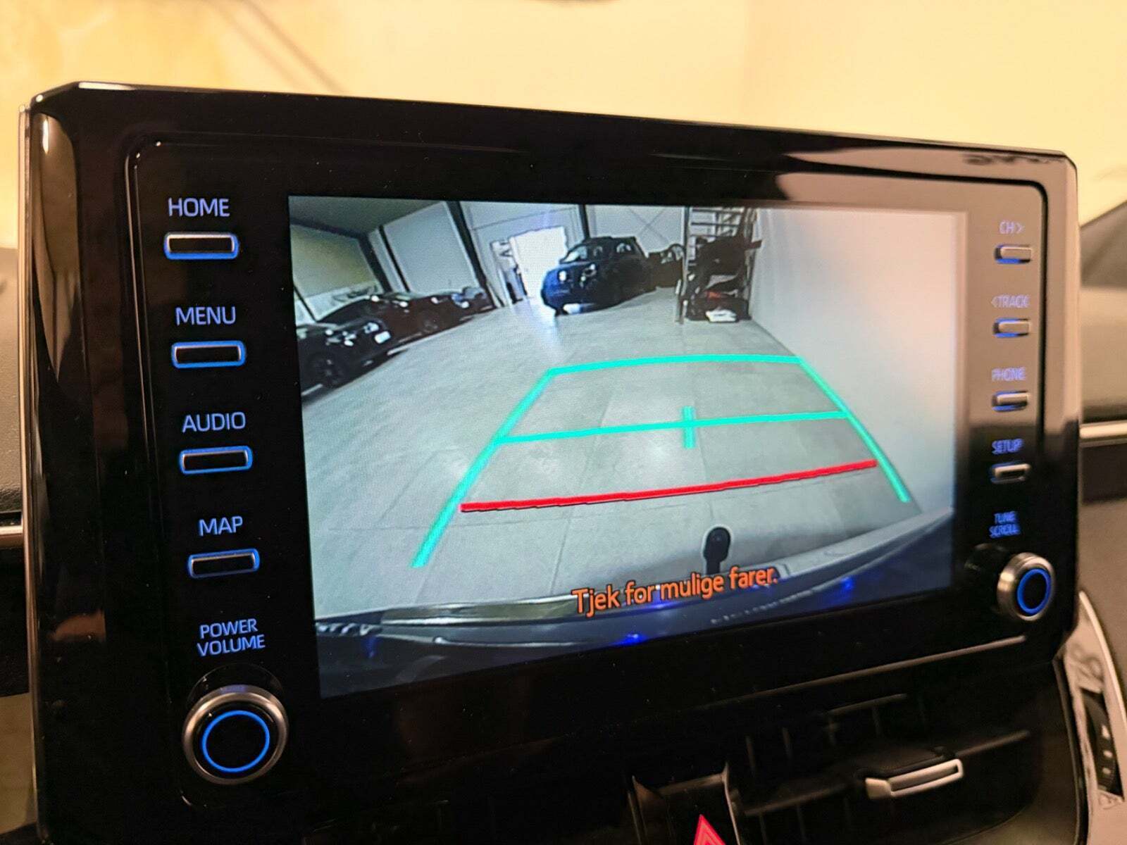 Blå Toyota Corolla fra 2021