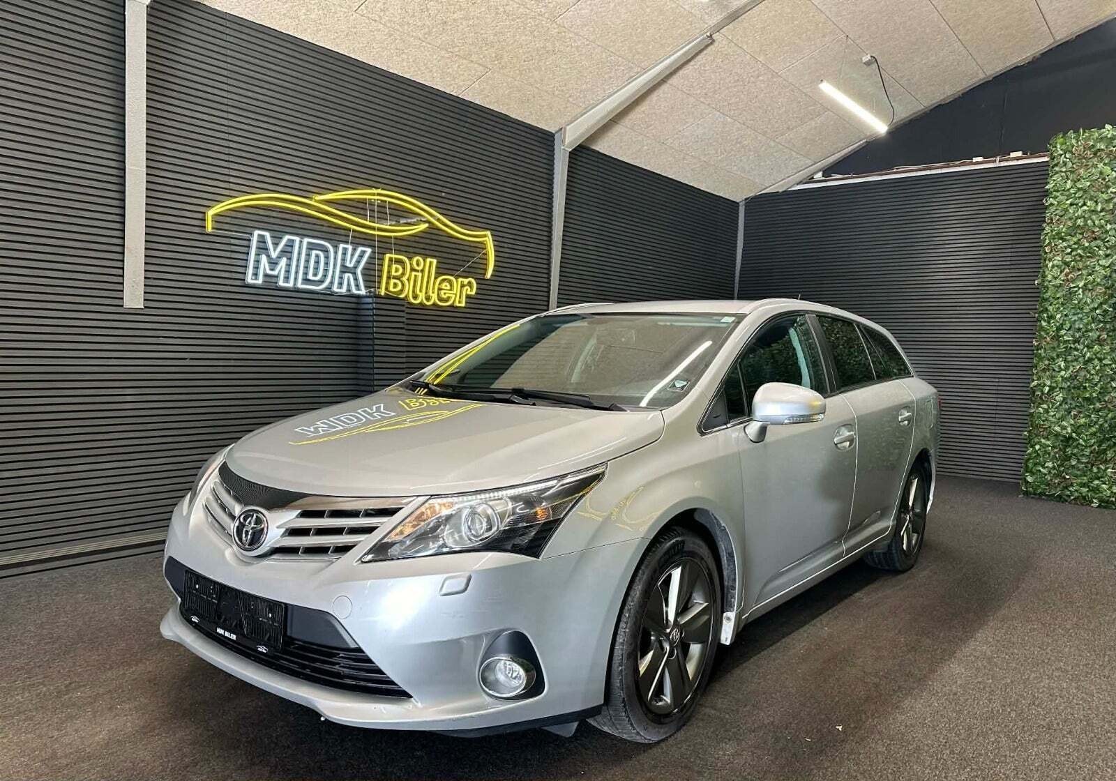 Toyota Avensis 1,8 VVT-i T2 Premium stc.