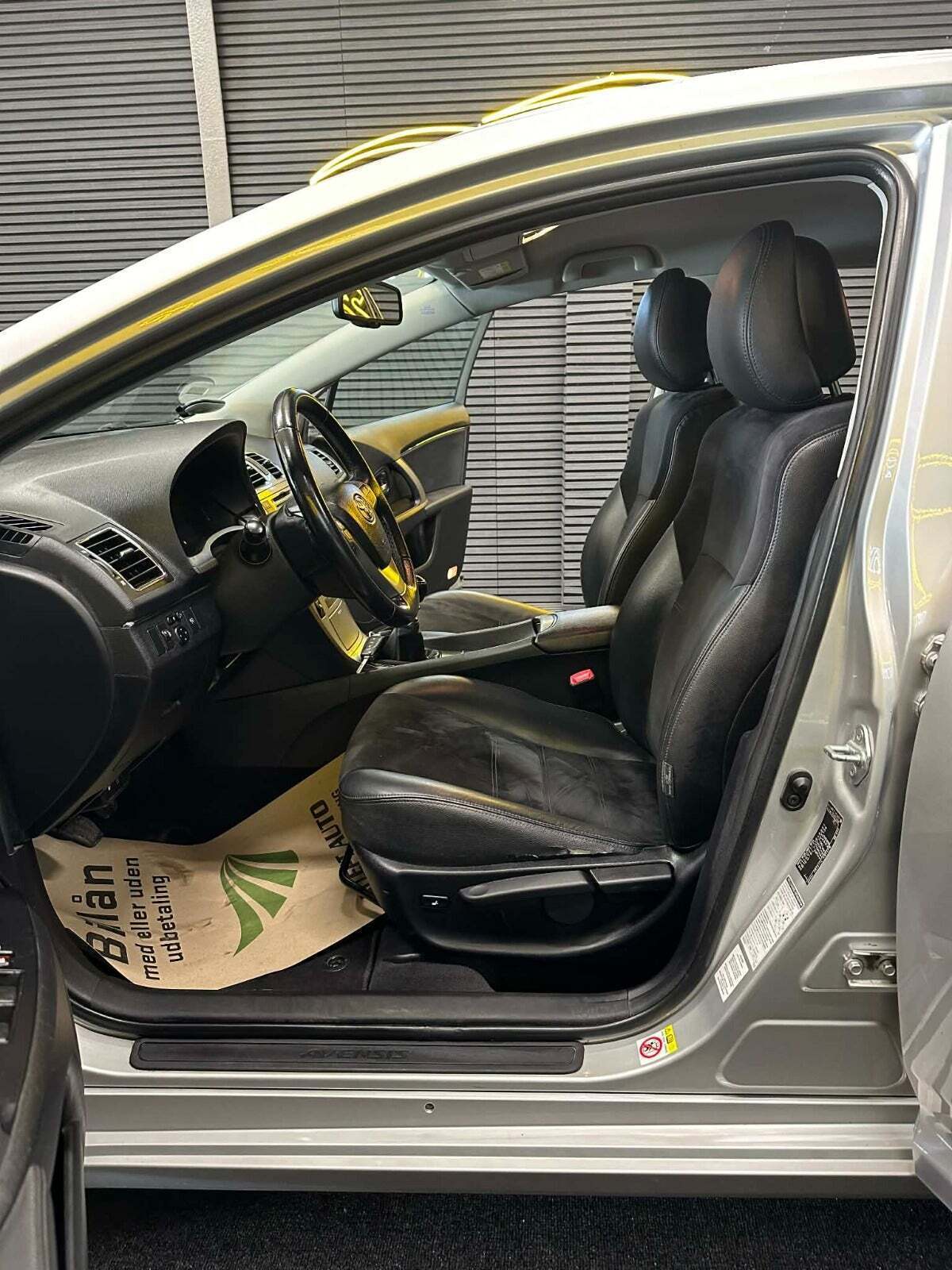 Toyota Avensis 1,8 VVT-i T2 Premium stc.