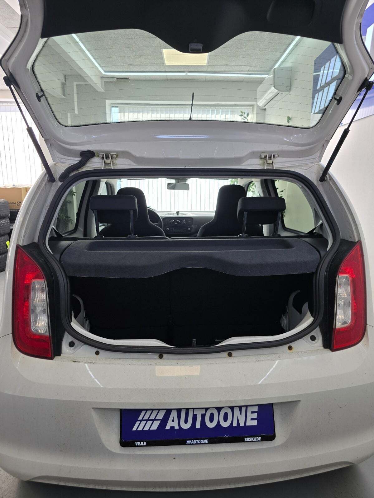 Hvid Skoda Citigo fra 2014