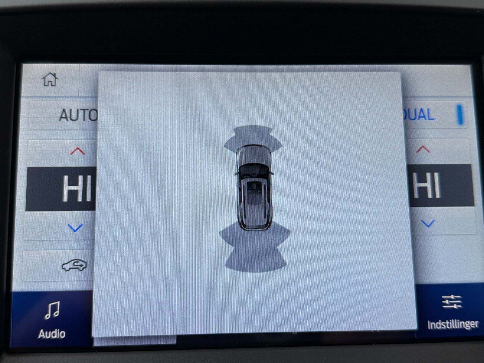 Hvid Ford S-MAX fra 2020