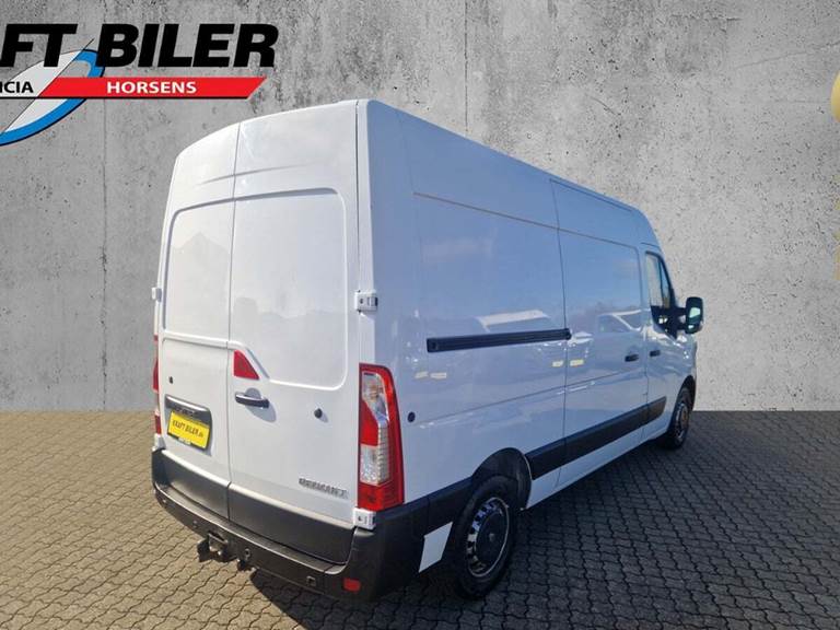 Renault Master IV T33 2,3 dCi 135 L2H2 Kassevogn