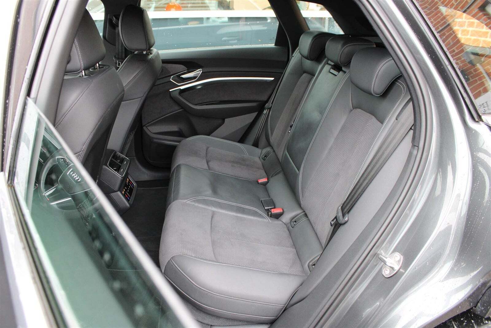 Audi e-tron 55 S-line quattro