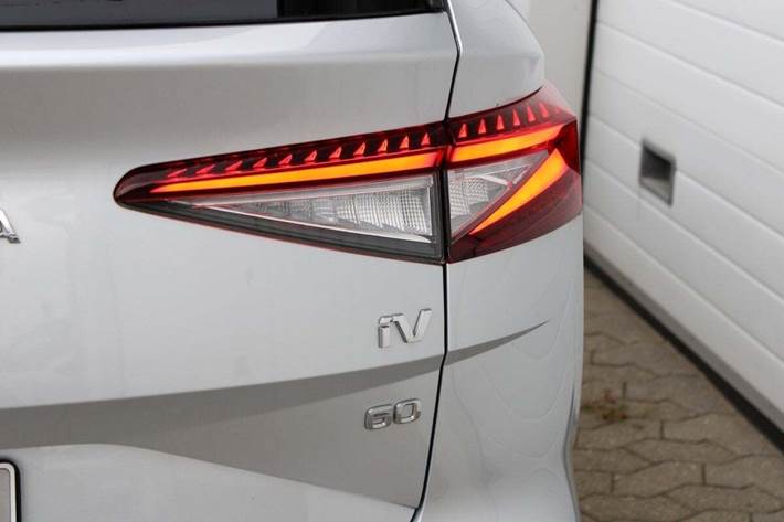 Sølv Skoda Enyaq fra 2021