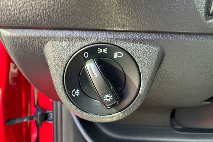 Rød Skoda Citigo fra 2016