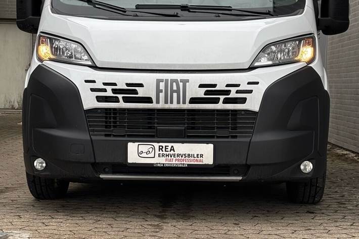 Hvid Fiat Ducato fra 2025
