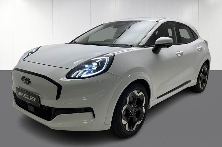 Hvid Ford Puma Gen-E fra 2025 set udefra