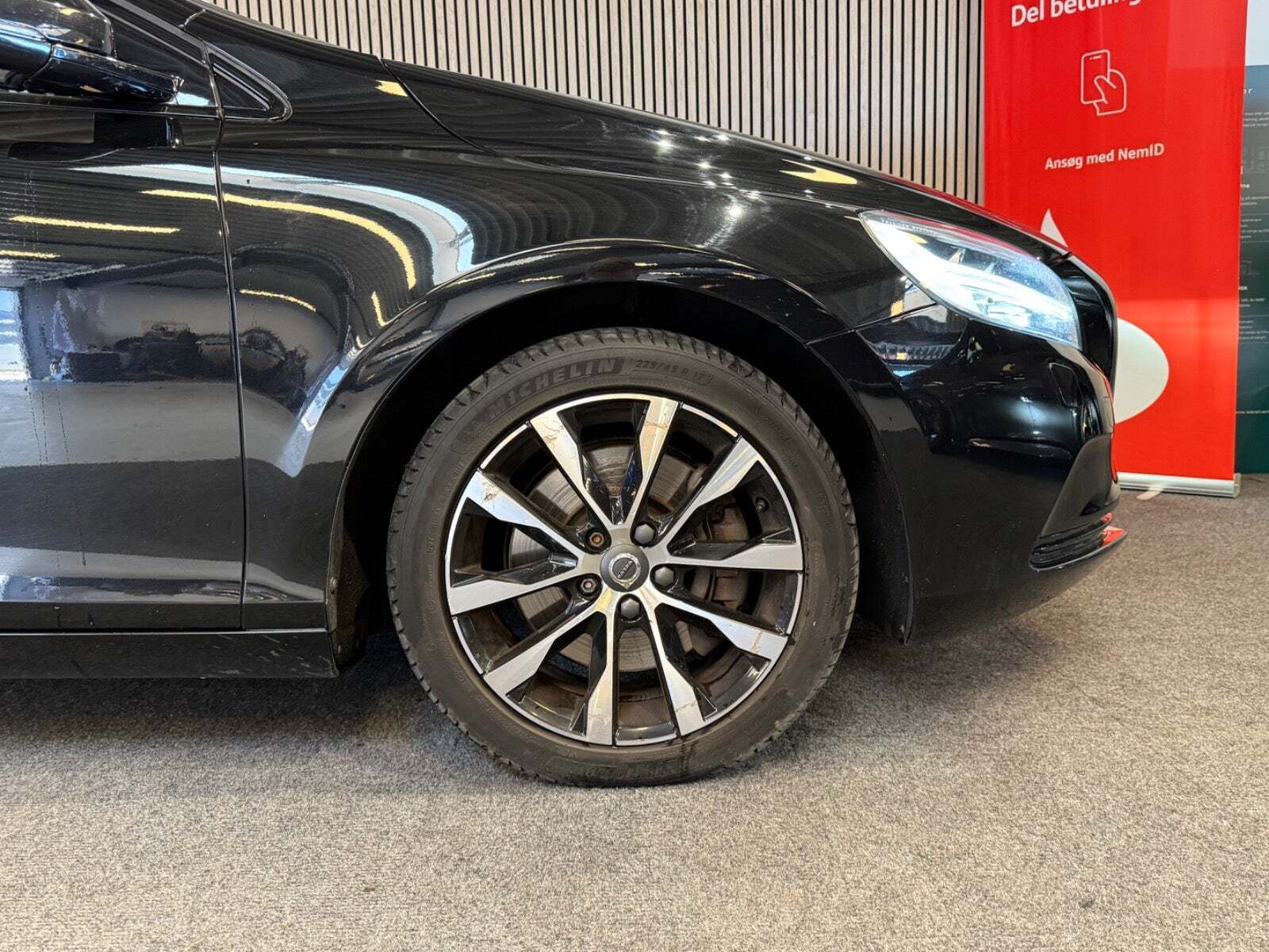 Volvo V40 1,5 T3 152 Momentum aut.