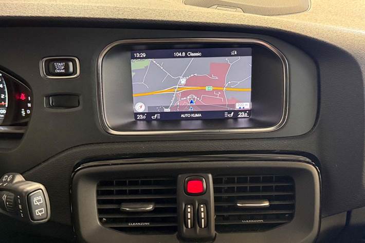 Sort Volvo V40 fra 2019