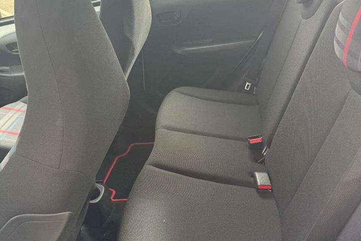 undefined Peugeot 108 fra 2015