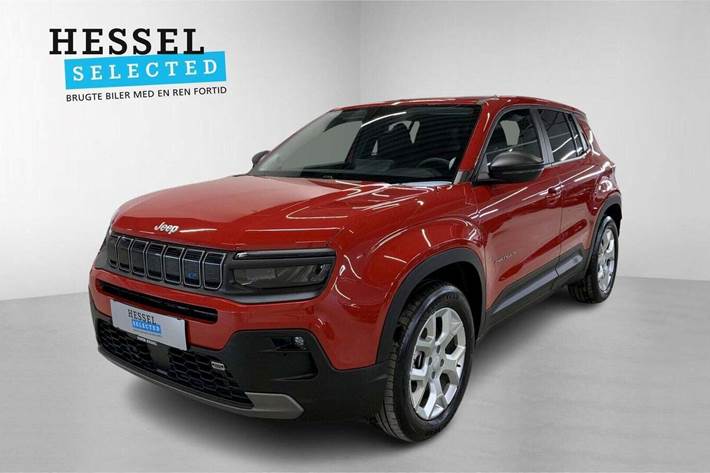 Rød Jeep Avenger fra 2023 set udefra