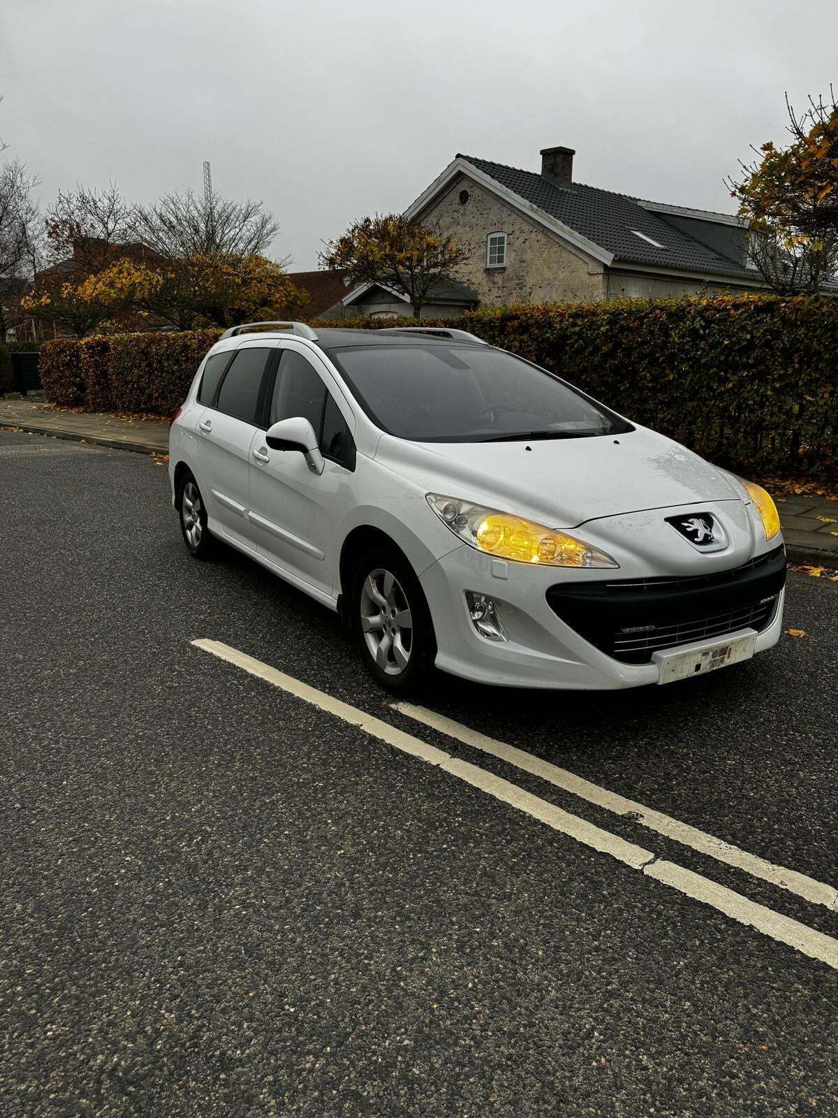 Peugeot 308 2,0 HDi 140 Sportium SW