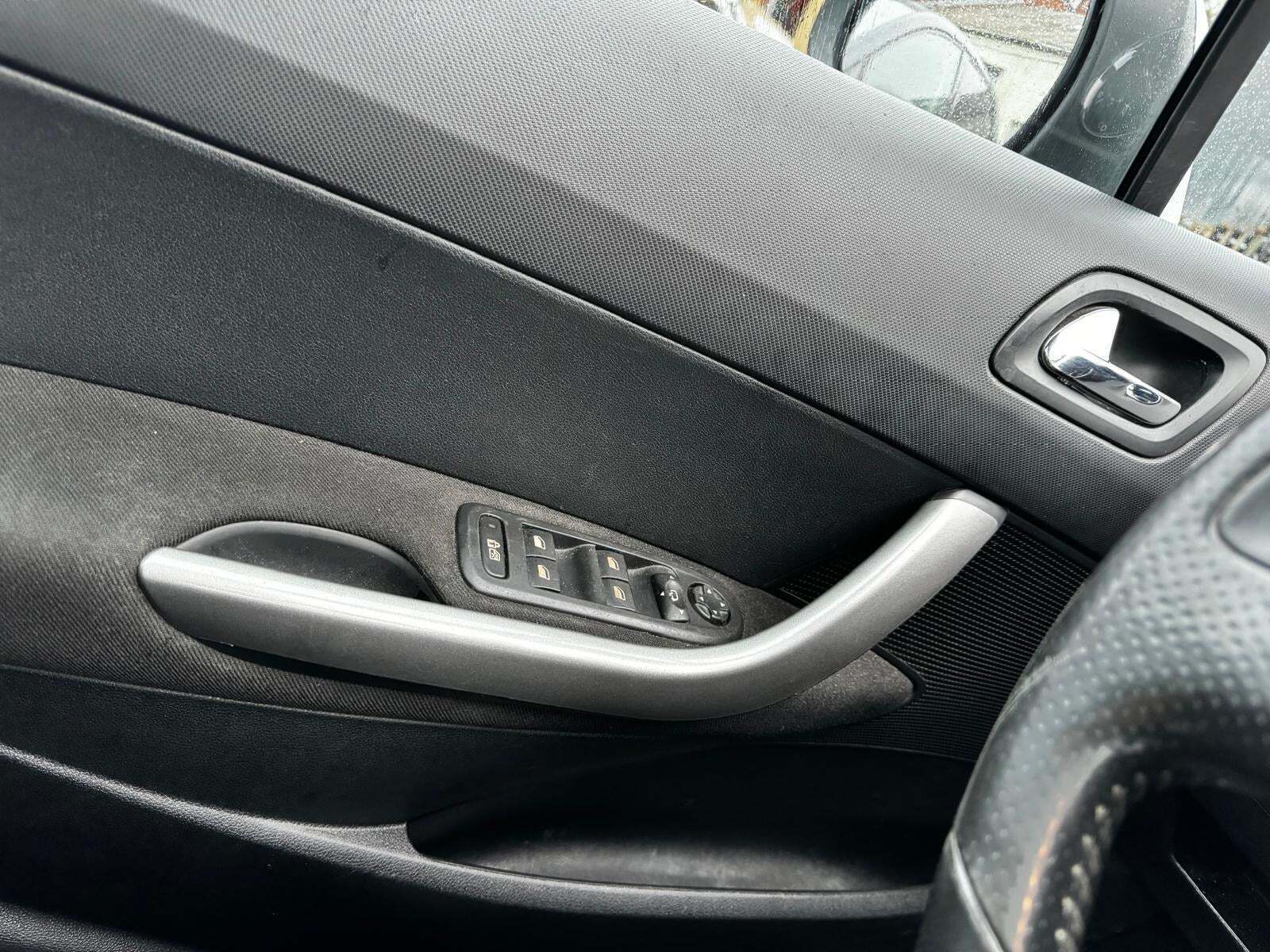 undefined Peugeot 308 fra 2011