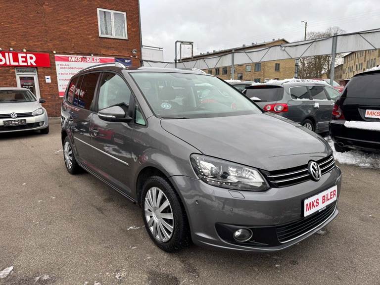 VW Touran 1,6 TDi 105 Highline DSG BMT 7prs