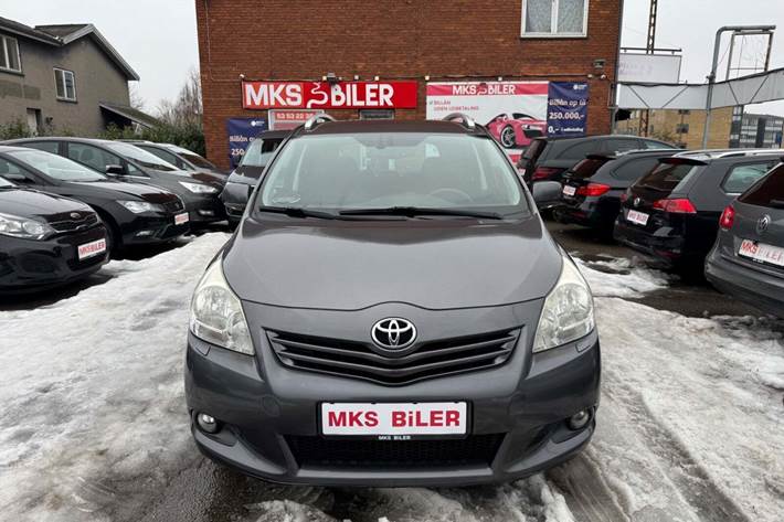 undefined Toyota Verso fra 2009