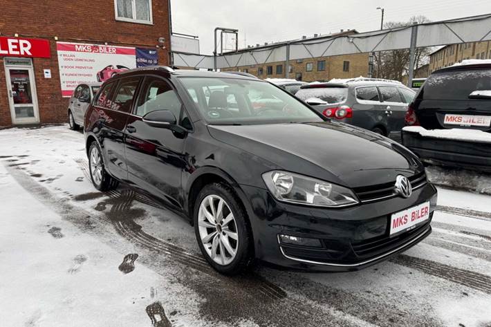 Grøn VW Golf VII fra 2014