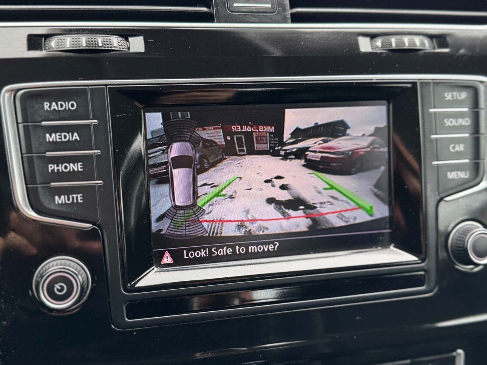 Grøn VW Golf VII fra 2014