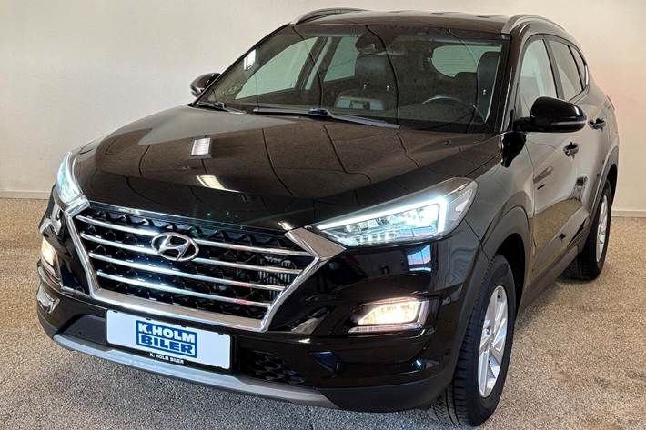 Sort Hyundai Tucson fra 2019 set udefra
