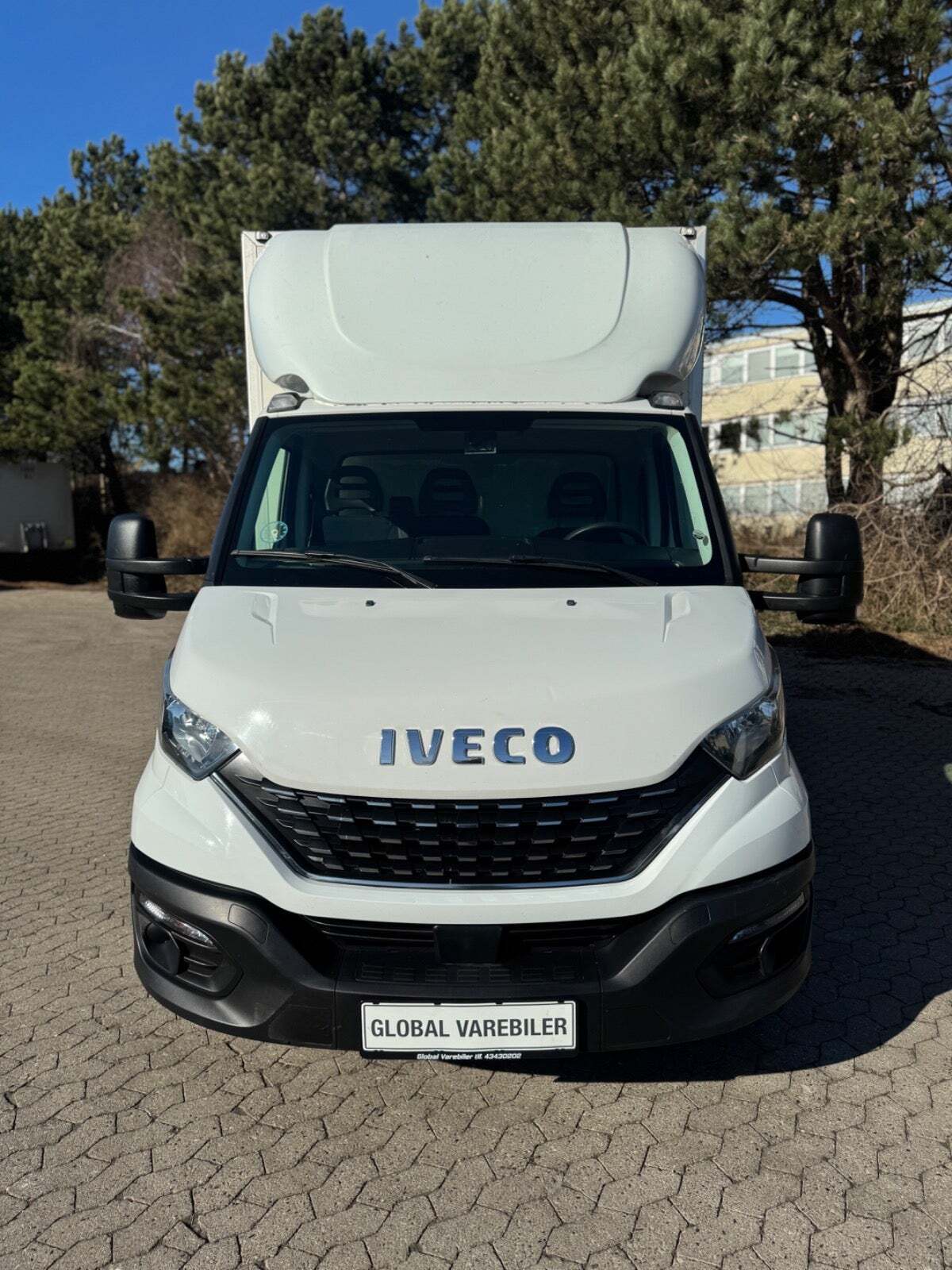 Iveco Daily 2,3 35S14 Alukasse m/lift AG8