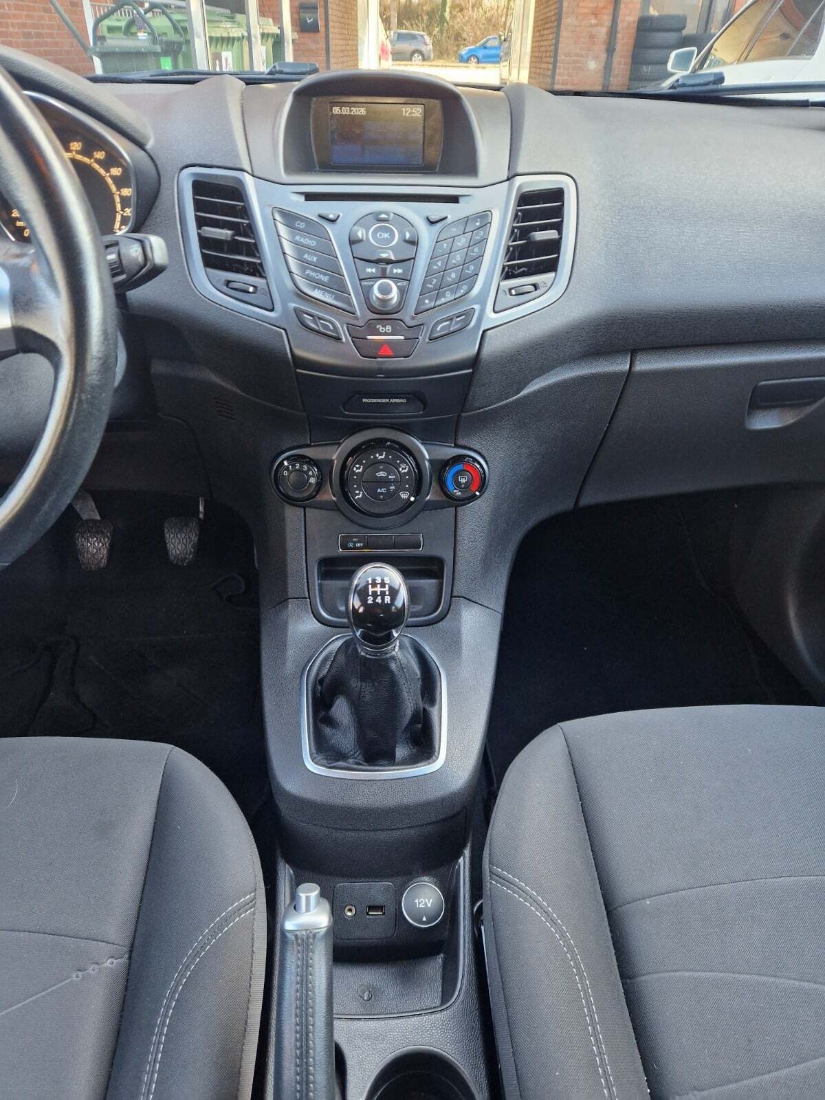 Hvid Ford Fiesta fra 2015