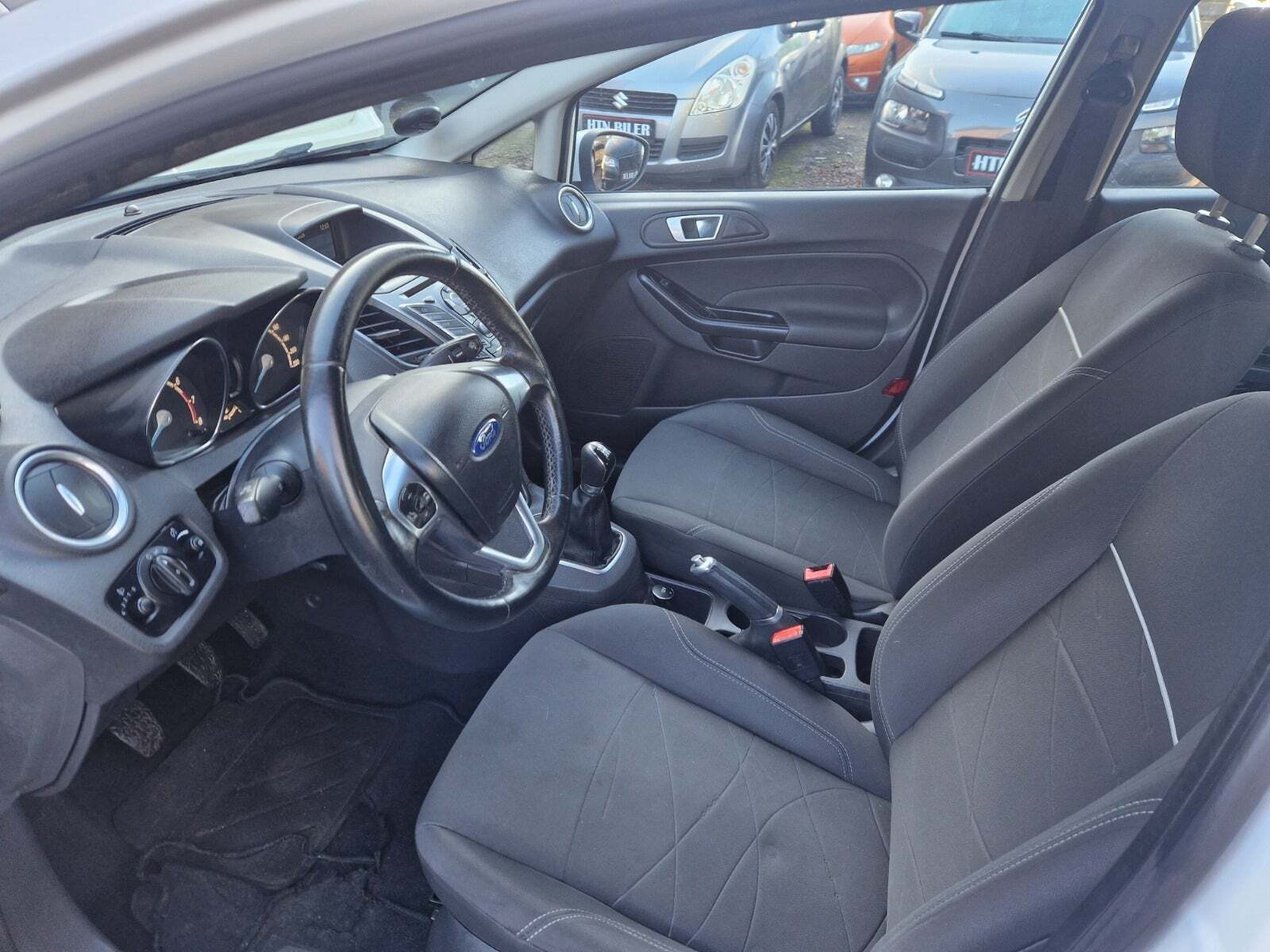 Hvid Ford Fiesta fra 2015