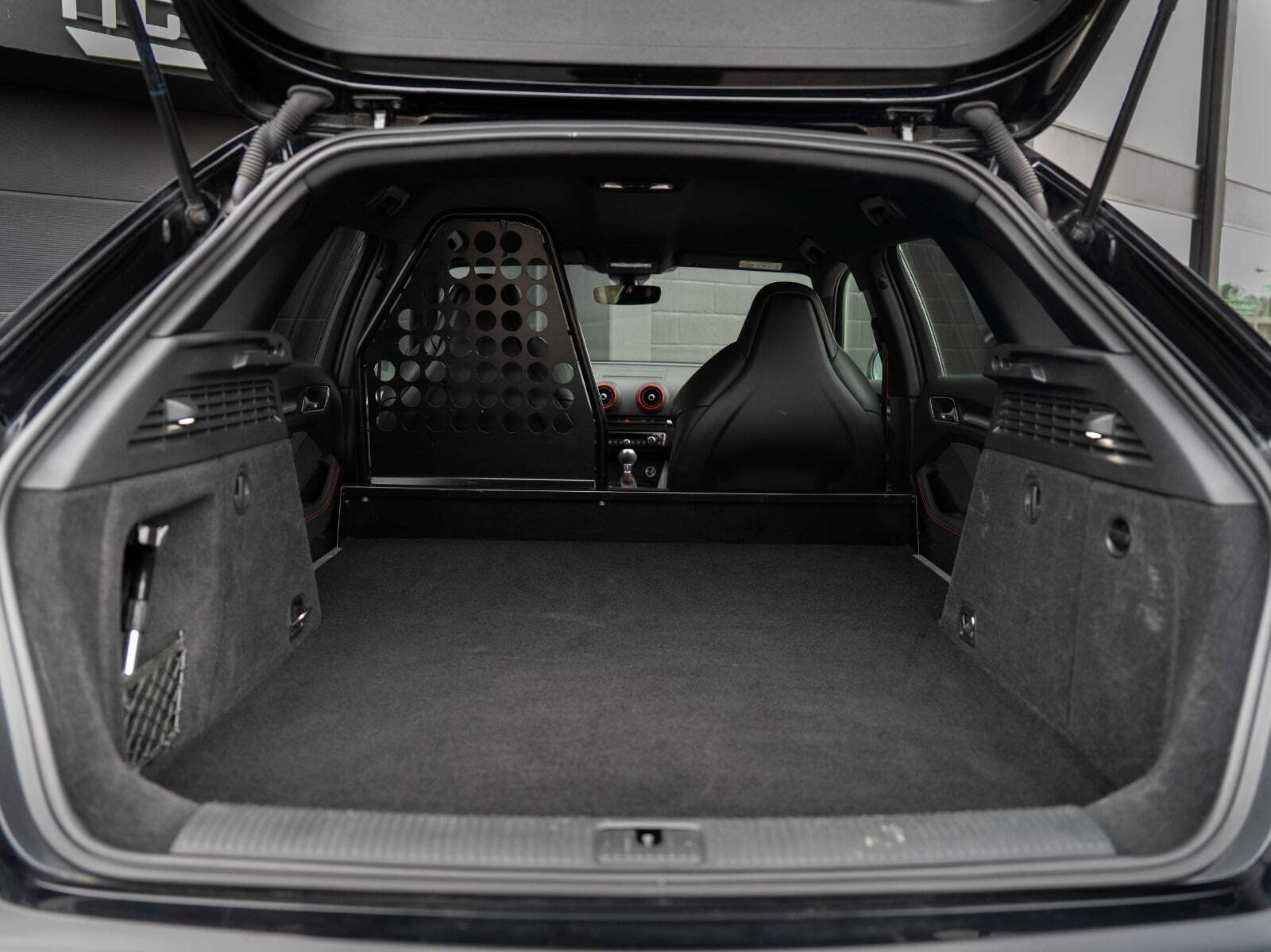 Sort Audi RS3 fra 2018