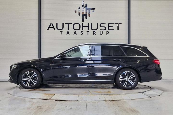 Sort Mercedes E200 fra 2019