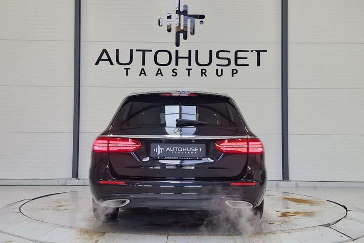 Sort Mercedes E200 fra 2019