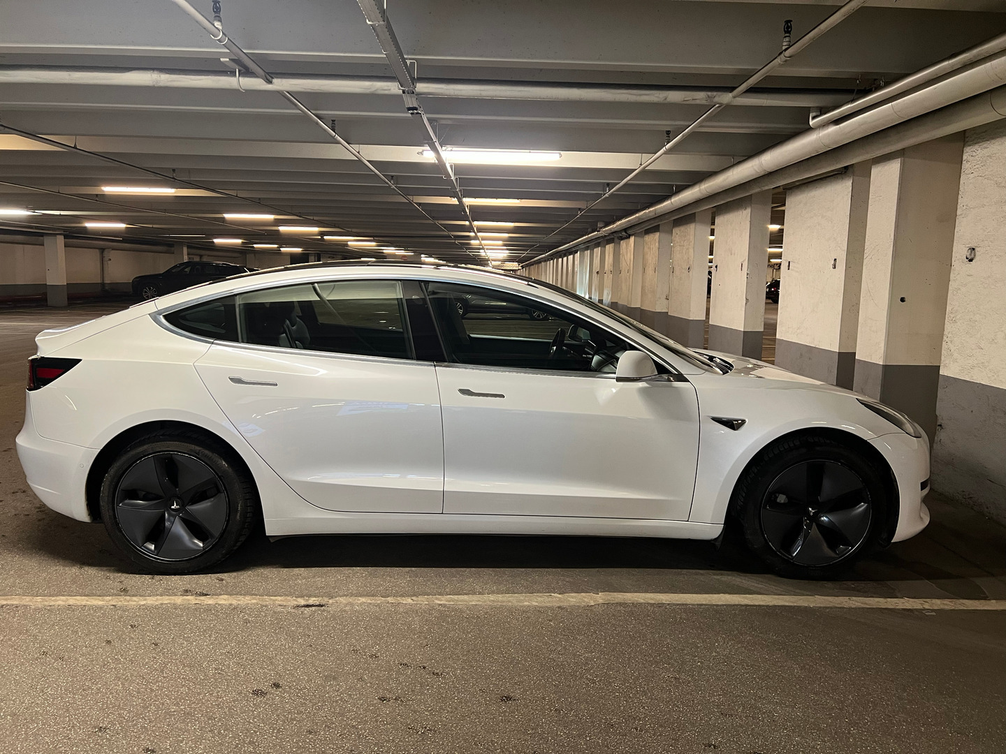 Tesla Model 3 Standard Range+ RWD