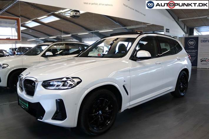 Hvid BMW iX3 fra 2024