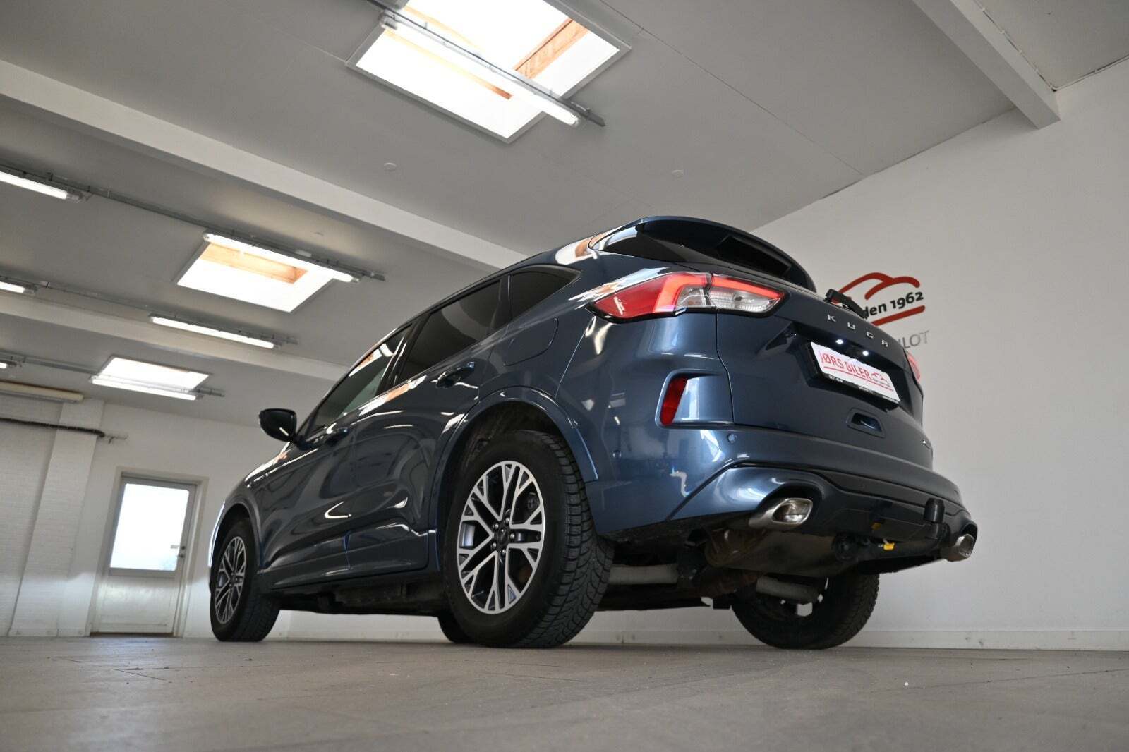 Ford Kuga 2,5 PHEV ST-Line X CVT