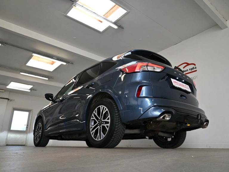 Ford Kuga 2,5 PHEV ST-Line X CVT