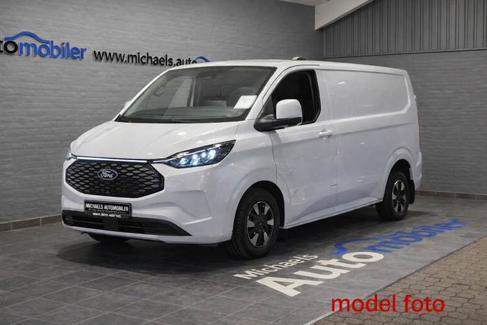 Hvid Ford E-Transit Custom 340L fra 2025 set udefra