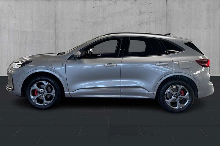 Grå Ford Kuga fra 2024