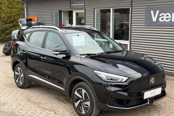Sort MG ZS fra 2022